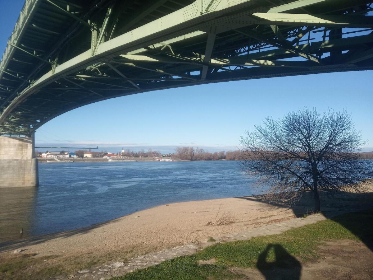 Esztergom Central Luaran gambar